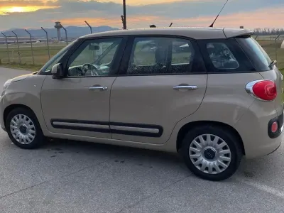 Gebraucht Fiat 500L 120 PS (88 kW) 2016 Andere farben Van / Kleinbus