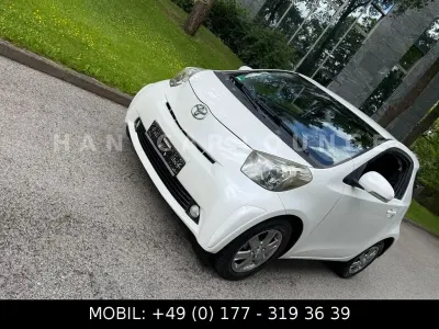 Gebraucht Toyota iQ 68 PS (50 kW) 2009 Weiß Kleinwagen