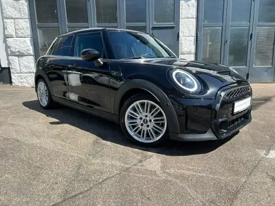 Gebraucht Mini Cooper S Classic 178 PS (130 kW) 2021 Schwarz Kleinwagen