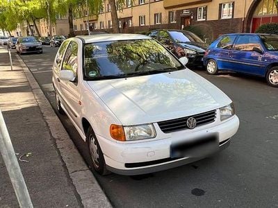 Second-hand VW Polo 45 CP (33 kW) 1996 Alb Berlinǎ