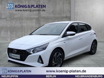 Gebraucht Hyundai i20 Trend 101 PS (74 kW) 2022 Weiß Limousine