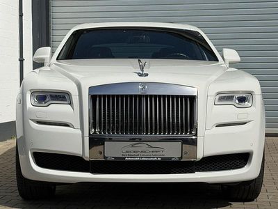 Gebraucht Rolls Royce Ghost 571 PS (419 kW) 2015 Alpinweiß Limousine