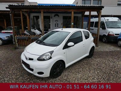 Gebraucht Toyota Aygo Cool 68 PS (50 kW) 2011 Weiß Kleinwagen