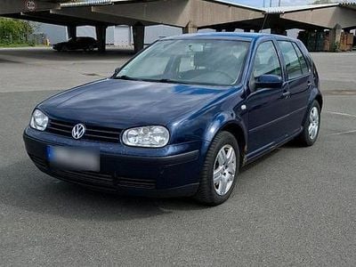 Second-hand VW Golf IV 90 CP (66 kW) 2001 Albastru Hatchback