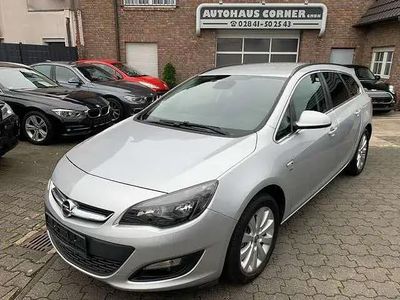 Usata Opel Astra Energy 110 CV (80 kW) 2014 Argento Station wagon