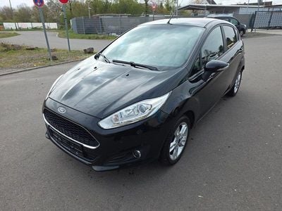 Gebraucht Ford Fiesta Celebration 101 PS (74 kW) 2016 Schwarz Kleinwagen