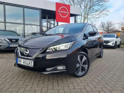 Gebraucht Nissan Leaf Tekna 160 kW (218 PS) 2021 Black (m) Kleinwagen
