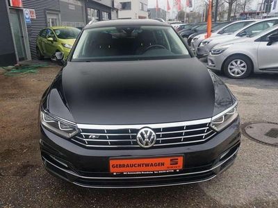 Gebraucht VW Passat Highline 190 PS (139 kW) 2018 Deep black perleffekt Kombi