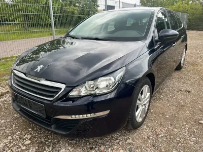 Gebraucht Peugeot 308 SW Active 120 PS (88 kW) 2016 Blau Kombi