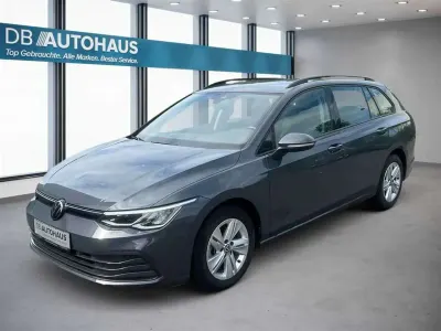 Gebraucht VW Golf VIII Life 110 PS (80 kW) 2024 Grau Kombi