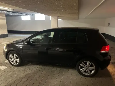 Używany VW Golf VII Match 86 KM (63 kW) 2012 Czarny Sedan/Limuzyna