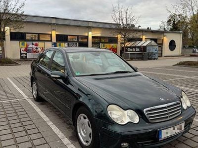 Gebraucht Mercedes C180 Classic 143 PS (105 kW) 2005 Grün Limousine