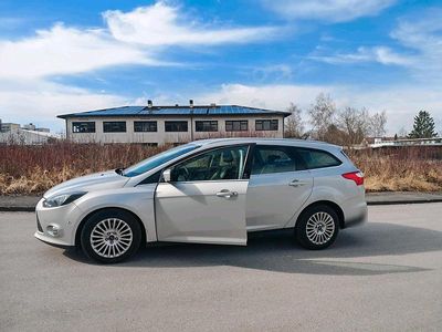 Gebraucht Ford Focus 140 PS (102 kW) 2012 Silber Kombi