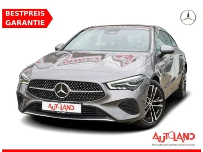 Gebraucht Mercedes CLA200 163 PS (119 kW) 2023 Grau (metallic) Coupé