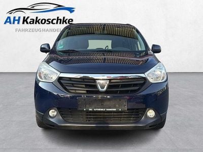 Second-hand Dacia Lodgy Lauréate 83 CP (61 kW) 2014 Albastru Monovolum