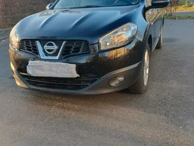 Gebraucht Nissan Qashqai +2 I-Way 150 PS (110 kW) 2010 Schwarz SUV