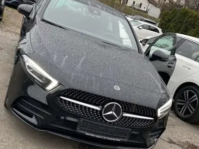 Gebraucht Mercedes A250 AMG line 224 PS (164 kW) 2019 Limousine