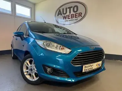 Gebraucht Ford Fiesta Titanium 140 PS (102 kW) 2016 Blau Kleinwagen