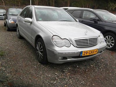 Gebraucht Mercedes C270 Elegance 170 PS (125 kW) 2002 Silber Limousine