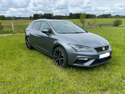 Używany Seat Leon ST FR 150 KM (110 kW) 2017 Szary Kombi