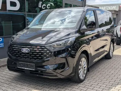Gebraucht Ford Tourneo Custom Titanium 150 PS (110 kW) 2024 Agate black Van