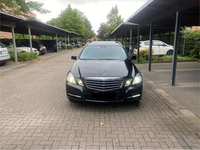 Mercedes E200