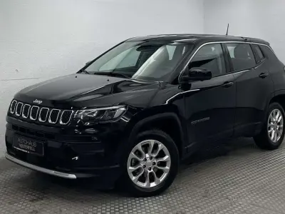 Gebraucht Jeep Compass Altitude 131 PS (96 kW) 2024 Schwarz SUV