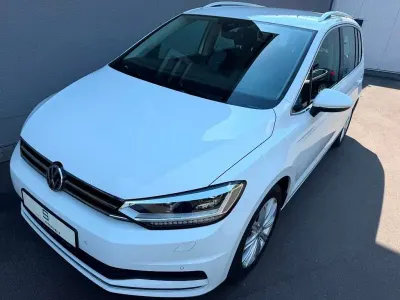Gebraucht VW Touran Highline 150 PS (110 kW) 2019 Weiß Van / Kleinbus