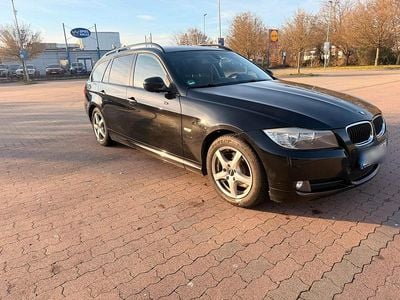 Schwarz Gebraucht 2009 BMW 320 Kombi | 1.900 € (Superpreis)