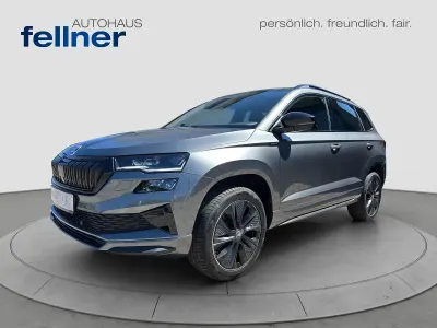 Neu Skoda Karoq SportLine 150 PS (110 kW) 2026 Grau SUV