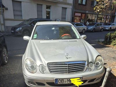 Mercedes E270