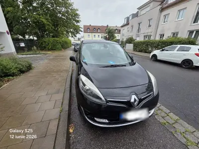 Gebraucht Renault Scénic III Bose Edition 110 PS (80 kW) 2013 Schwarz Van / Kleinbus