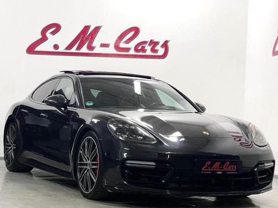Grau Gebraucht 2019 Porsche Panamera GTS Chrono Limousine | 41.990 €