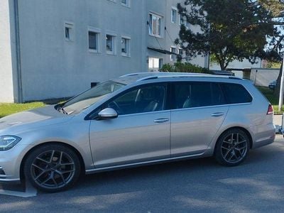 Gebraucht VW Golf VII Highline 150 PS (110 kW) 2017 Silber Kombi