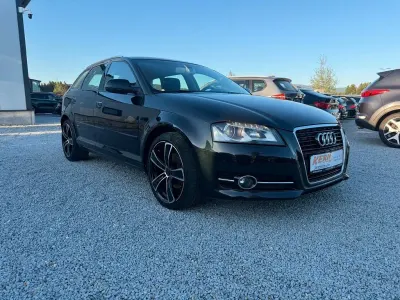 Gebraucht Audi A3 Ambiente 140 PS (102 kW) 2013 Schwarz Limousine