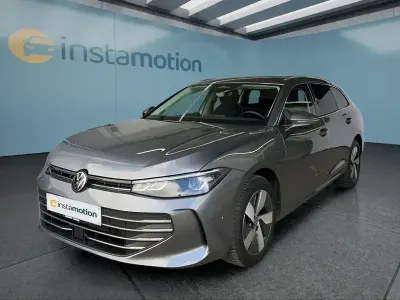 Gebraucht VW Passat 150 PS (110 kW) 2025 Grau Kombi