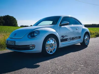 Gebraucht VW Beetle Design 105 PS (77 kW) 2012 Weiß Kleinwagen