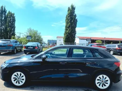 Gebraucht Audi A3 Sportback e-tron Basis 204 PS (150 kW) 2022 Schwarz Kleinwagen