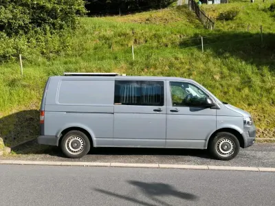 Gebraucht VW T5 102 PS (75 kW) 2015 Grau Van