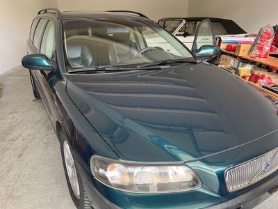 Gebraucht Volvo V70 200 PS (147 kW) 2001 Grün Kombi