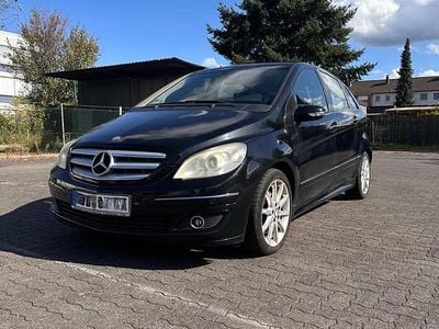 Mercedes B180