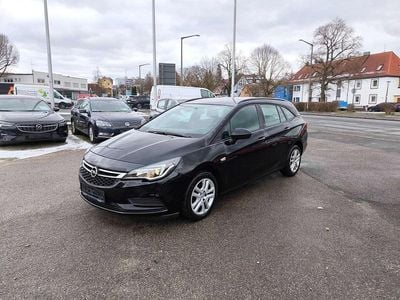 Onyx schwarz Gebraucht 2017 Opel Astra Business Kombi | 8.390 € (Fairer Preis)