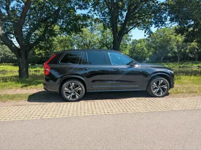Gebraucht Volvo XC90 R-Design 235 PS (172 kW) 2019 Schwarz SUV