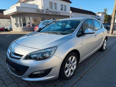 Gebraucht Opel Astra Edition 120 PS (88 kW) 2013 Silber Limousine