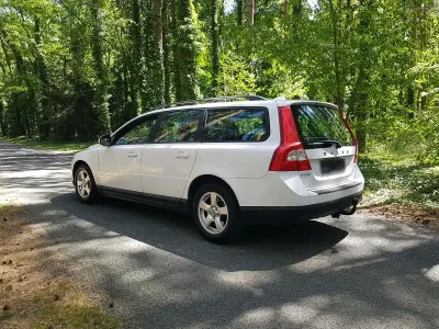 Gebraucht Volvo V70 136 PS (100 kW) 2009 Weiß Kombi