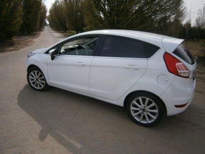 Gebraucht Ford Fiesta 105 PS (77 kW) 2017 Kleinwagen