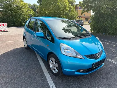 Gebraucht Honda Jazz 66 PS (48 kW) 2010 Blau Kleinwagen