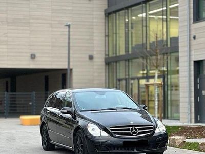 Schwarz Gebraucht 2006 Mercedes R320 Van / Kleinbus | 2.000 €