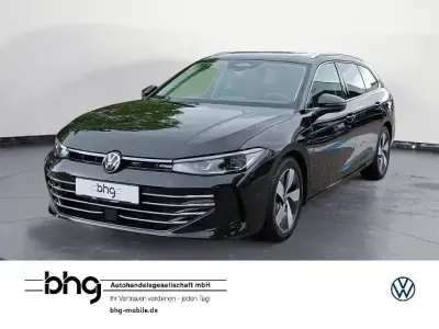 Gebraucht VW Passat Elegance 150 PS (110 kW) 2024 Schwarz Kombi