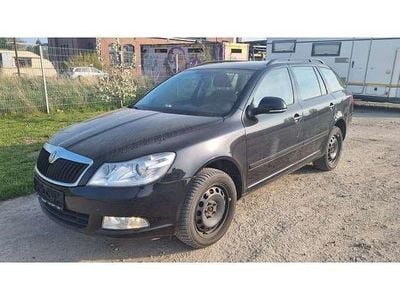 Gebraucht Skoda Octavia Elegance 105 PS (77 kW) 2010 Schwarz Kombi